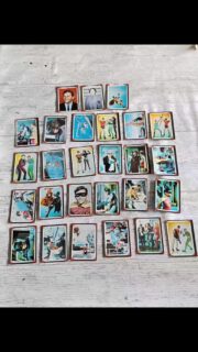 27 Batman collectors cards 1966 first edition in Dutch in used condition