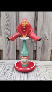 What a beauty 😍 old spa monopole plaster statue
#antiquespa #spamonopole #spa #plasterstatue