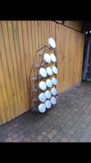 1950,s grocery lonka candy rack with 15 glass candy jars. Snoeprek lonka met 15 glazen snoeppot ten
#groceryracks #antiquegrocery #prensentoirabonbonsacienpourepicerie #antikesbonbon