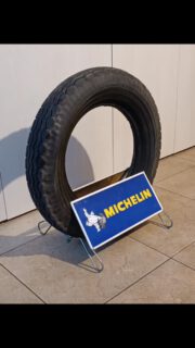 GERESERVEERD !!!
Michelin band met bijbehorende display
#michelin #michelingonfleur #bibendum