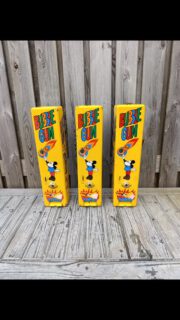 3x rare 1965 Walt Disney chewing gum vending machines 
#warenautomat #wallvendingmachine #oudemuurautomaat #waltdisney #altewarenautomat