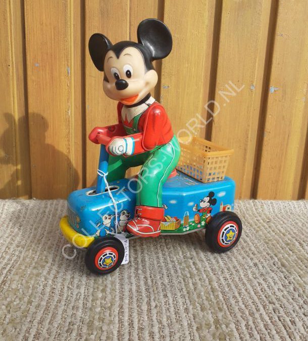 Vintage speelgoedauto “Mickey Mouse”