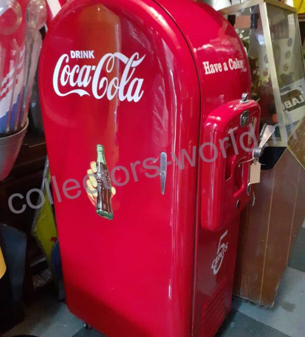 Coca Cola vending machine / automaat